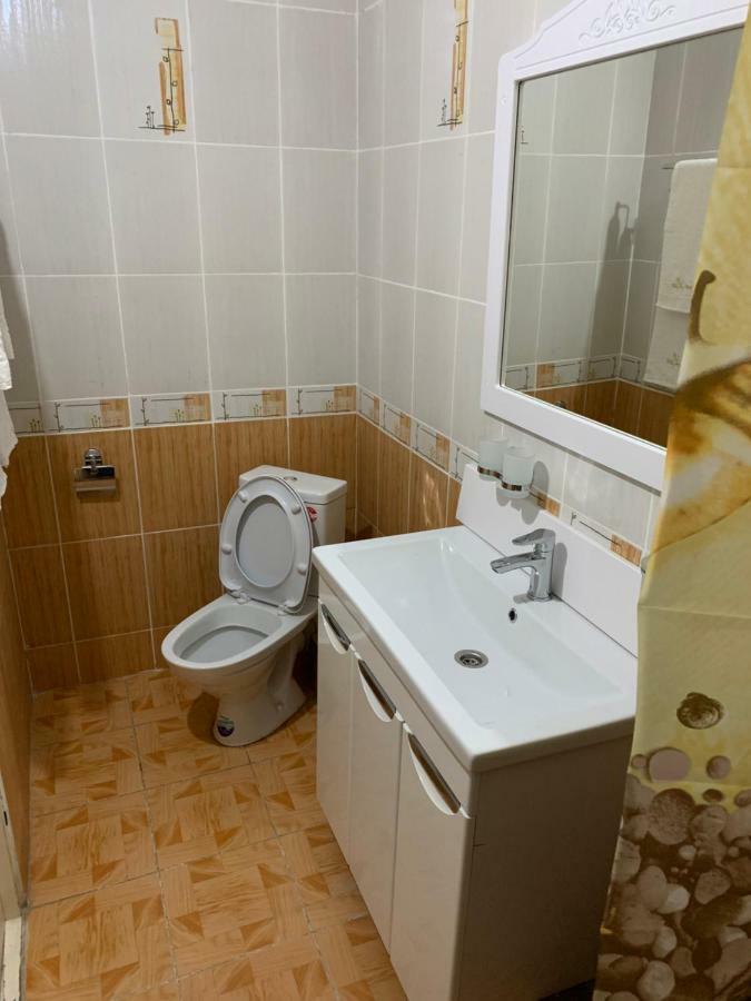 Kemer Lux Hotel Astana Bagian luar foto