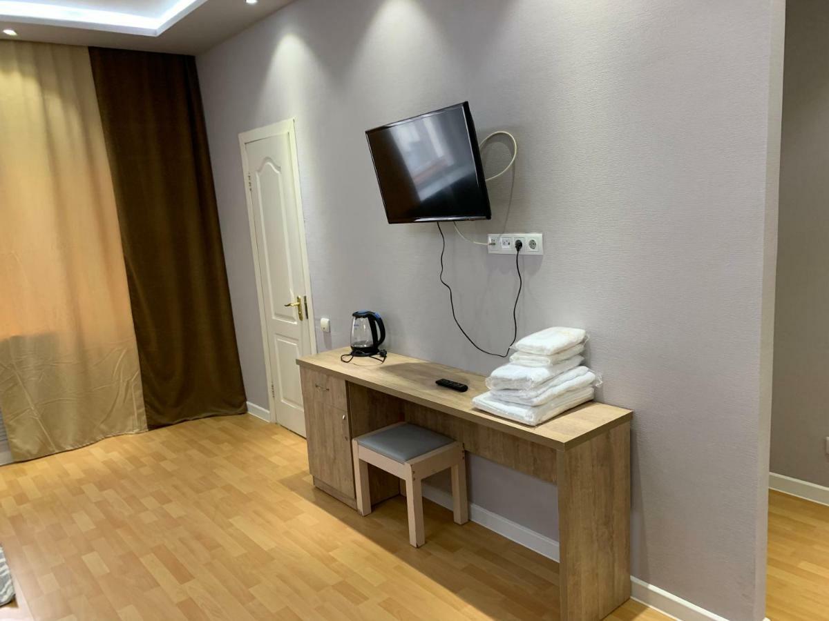 Kemer Lux Hotel Astana Bagian luar foto
